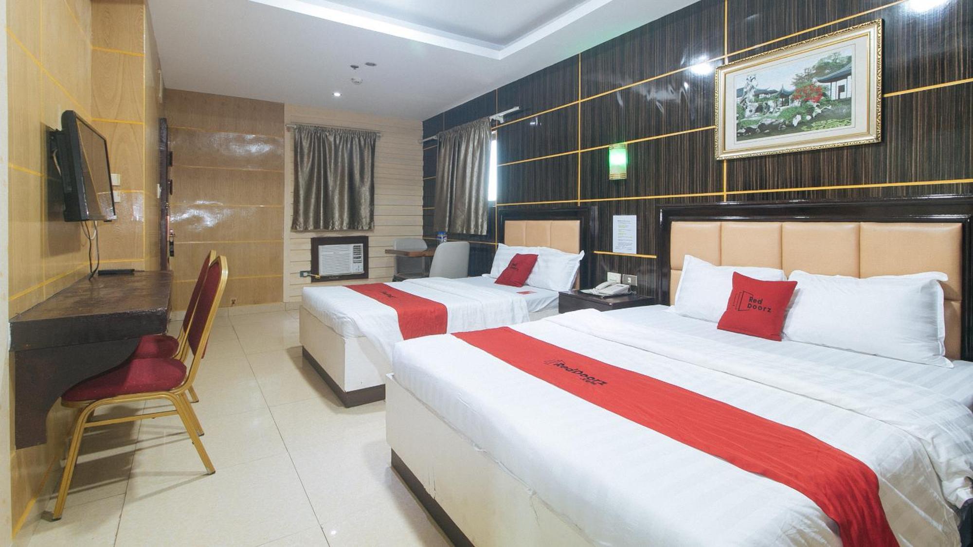 Reddoorz At Winter Hotel Araneta Ciudad Quezon Exterior foto