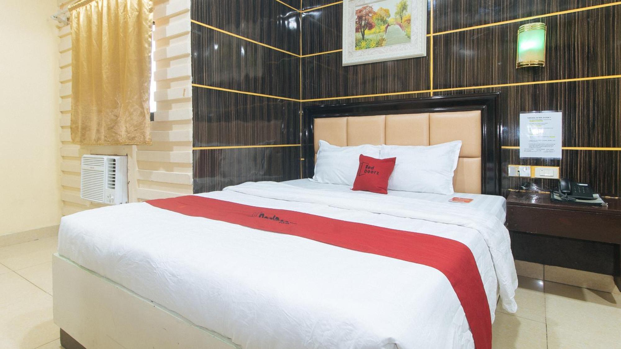 Reddoorz At Winter Hotel Araneta Ciudad Quezon Exterior foto